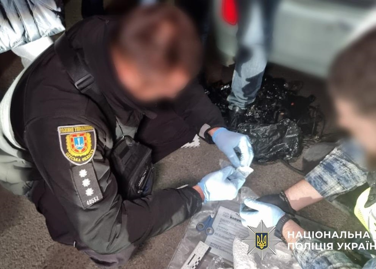 Поліція ліквідувала канал постачання кокаїну з Іспанії до України