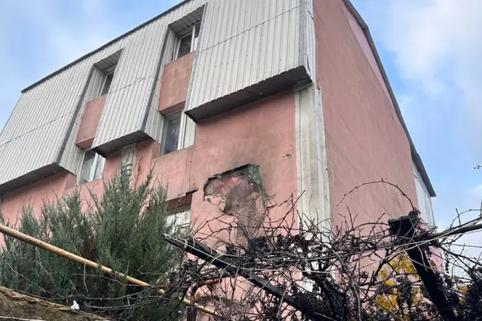 Окупанти атакували Одещину: є пошкодження, виникла пожежа (фото)