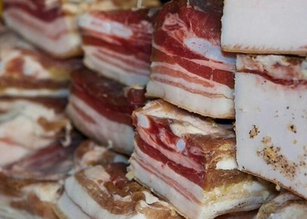 В Україні за рік сало подорожчало майже на чверть