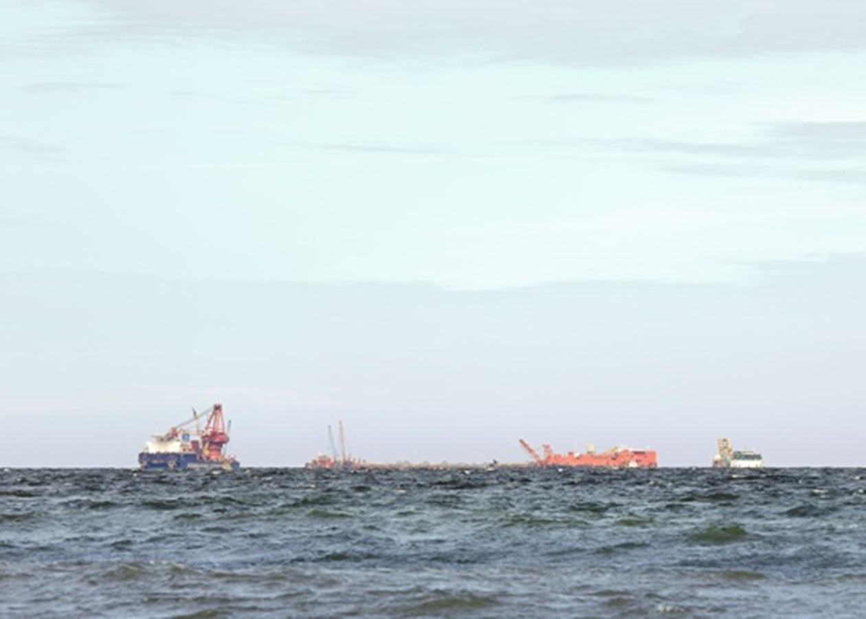 Ціни на нафту реагують на облогу Венесуели і обстріл танкера РФ