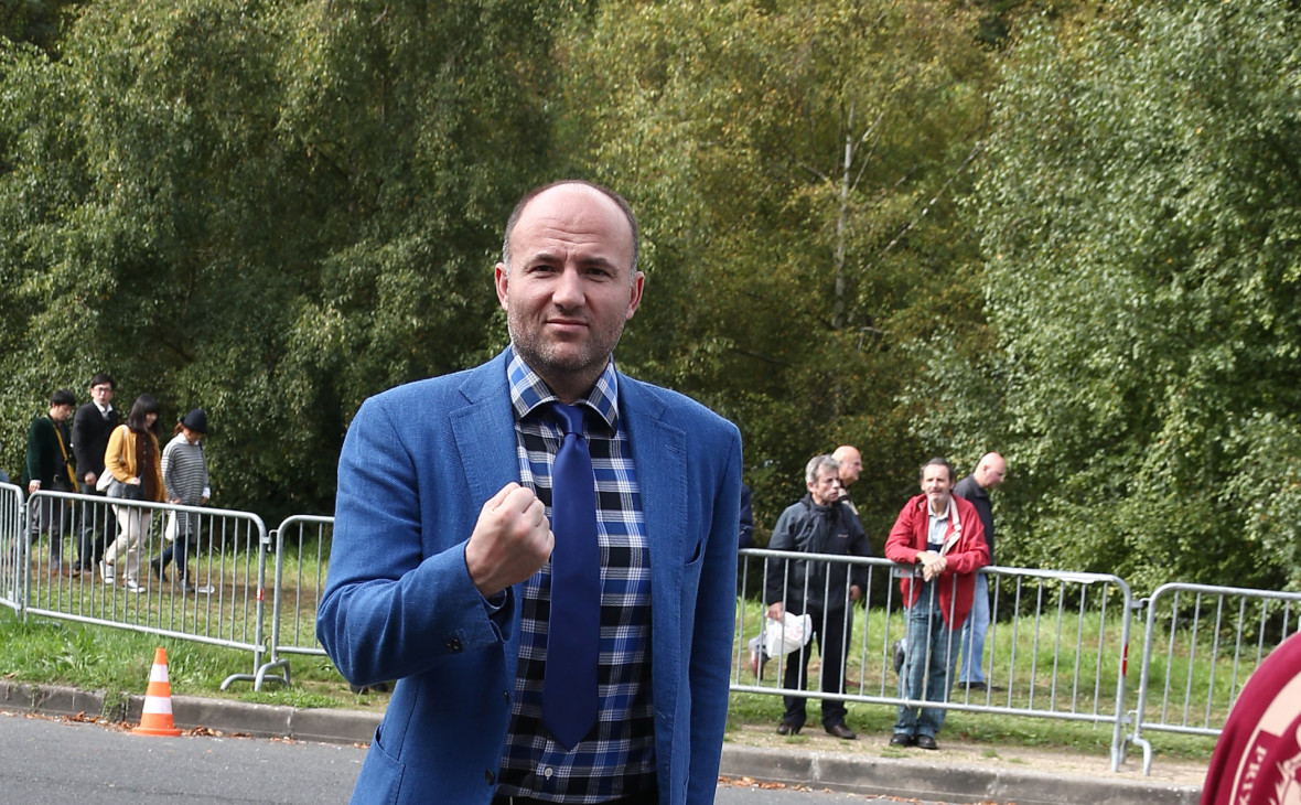 Елітний маєток з кінотеатром і три компанії: АРМА шукає управителів для майна підсанкційного мільйонера Фукса